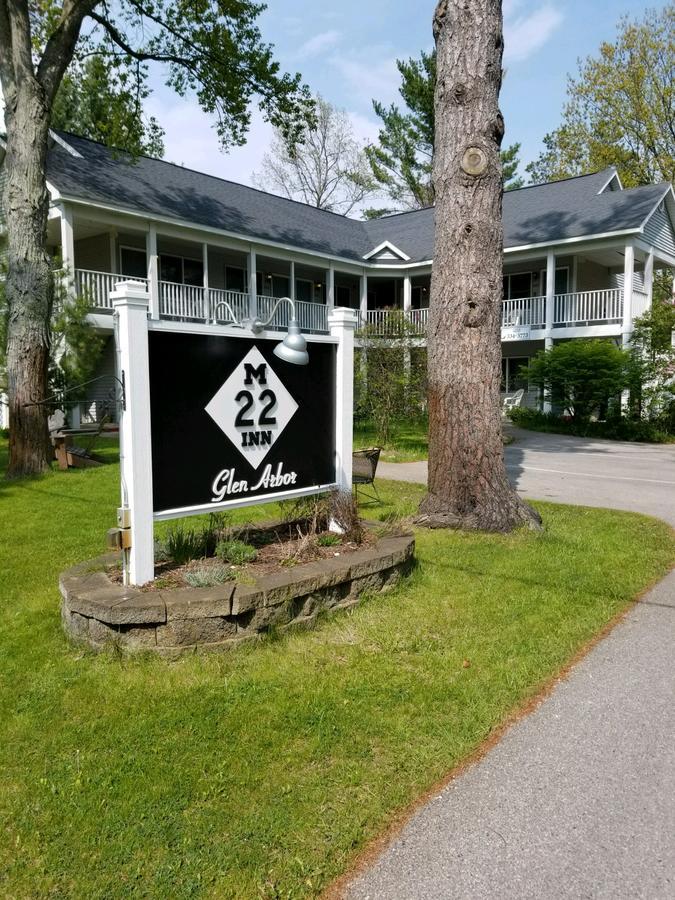 The M-22 Inn Glen Arbor Esterno foto